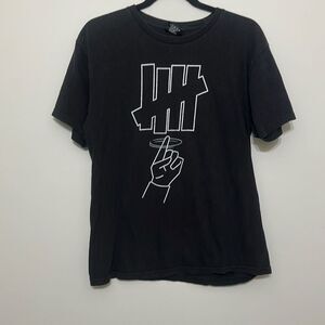 Vintage Undefeated Mens Black 2000's 5 Strike 100% Cotton Graphic T-Shirt Medium